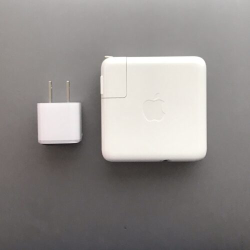Macの充電器と比較